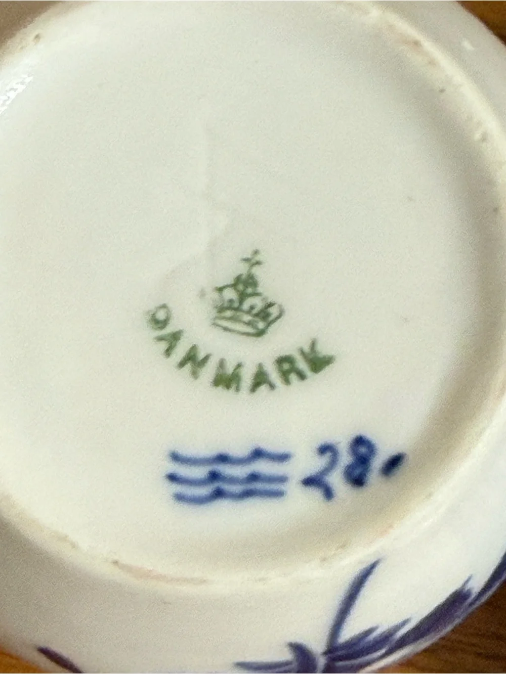 Vintage Pair 2 Sets Royal Copenhagen Blue Flowers Angular Cup Saucer Design 8193